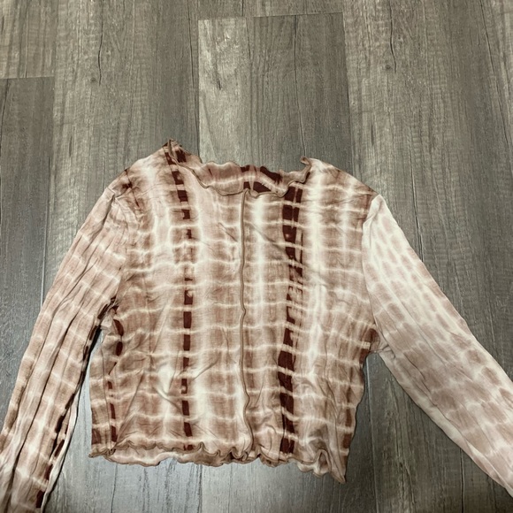 Cropped long sleeve top - Picture 2 of 3